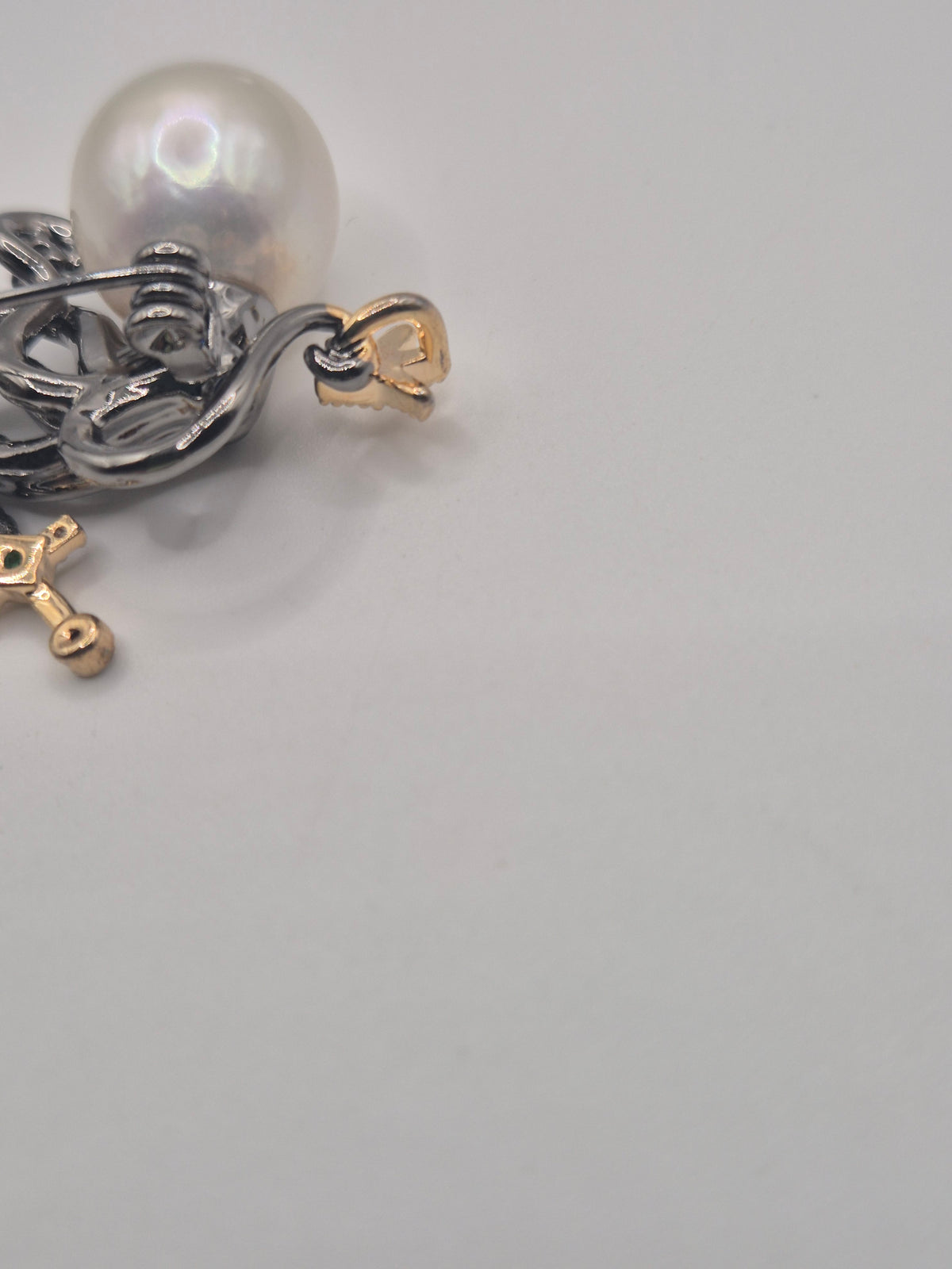 Fighting Octopus Pearl Brooch & Pendant
