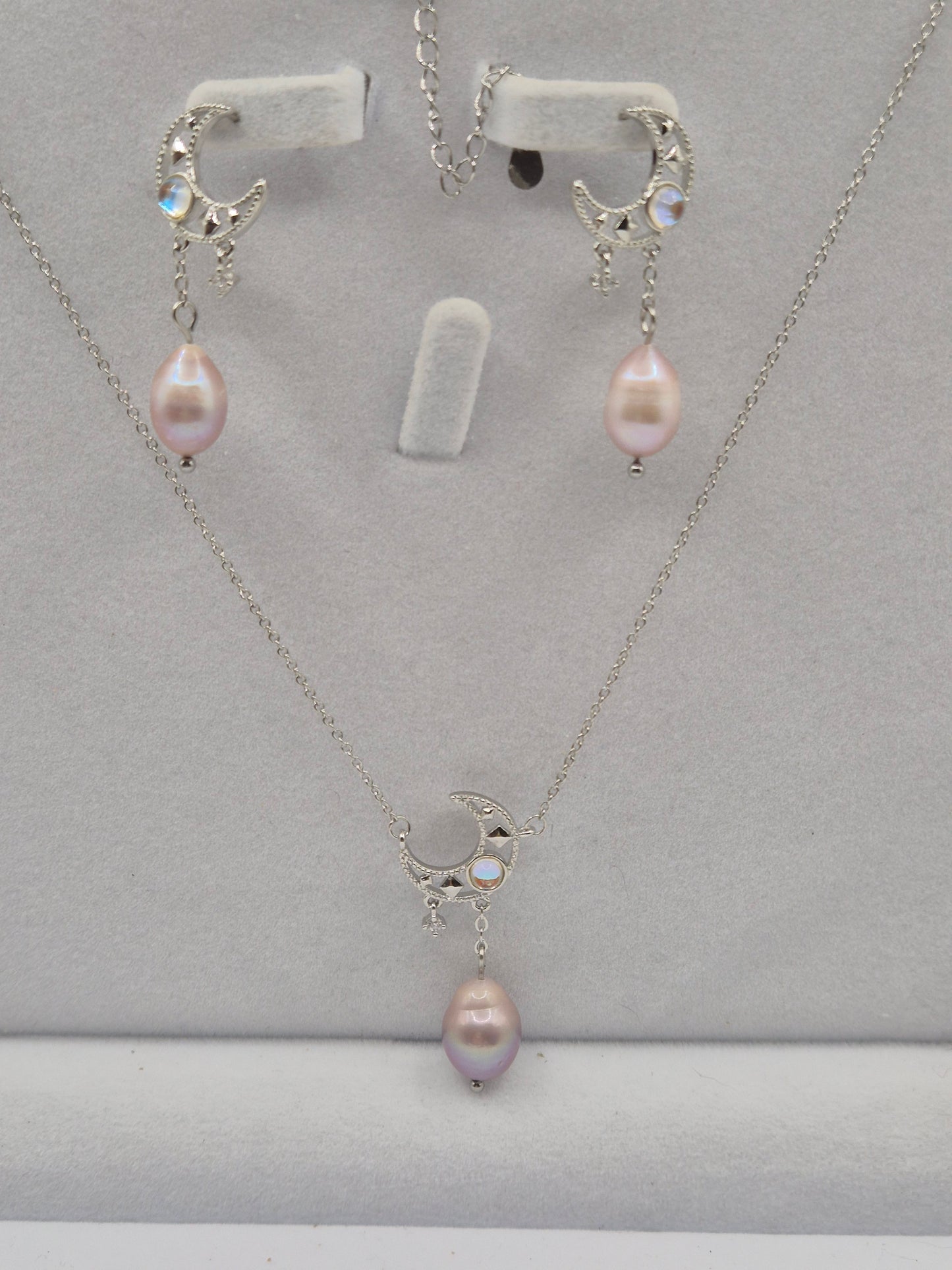 Lunar Whisper Pearl Earring & Necklace Set