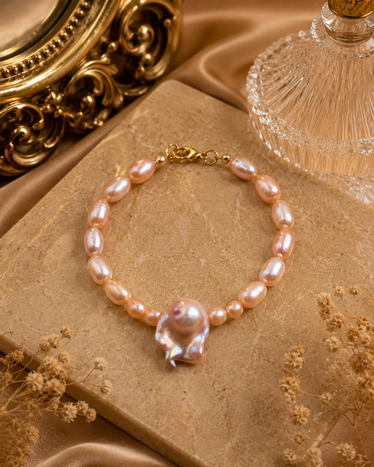 Multiple Pearl Bracelet With Centre Baroque Pearl