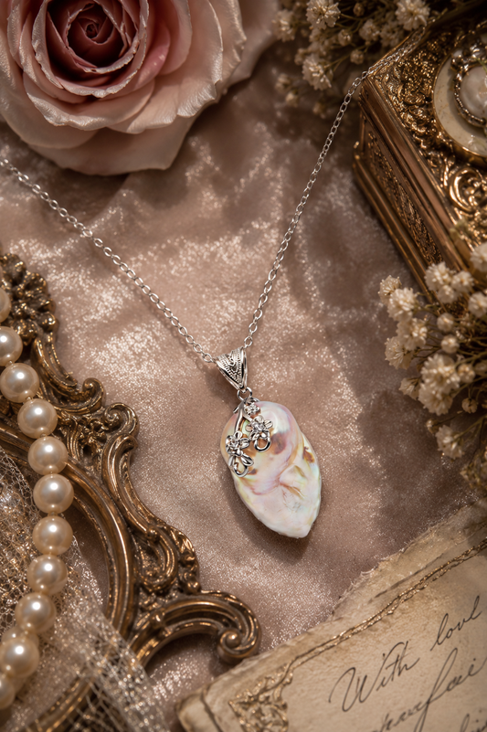 King Pearl Flower Pendant
