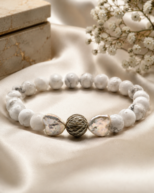 White Howlite and Black Tahitian Stretch Bracelet