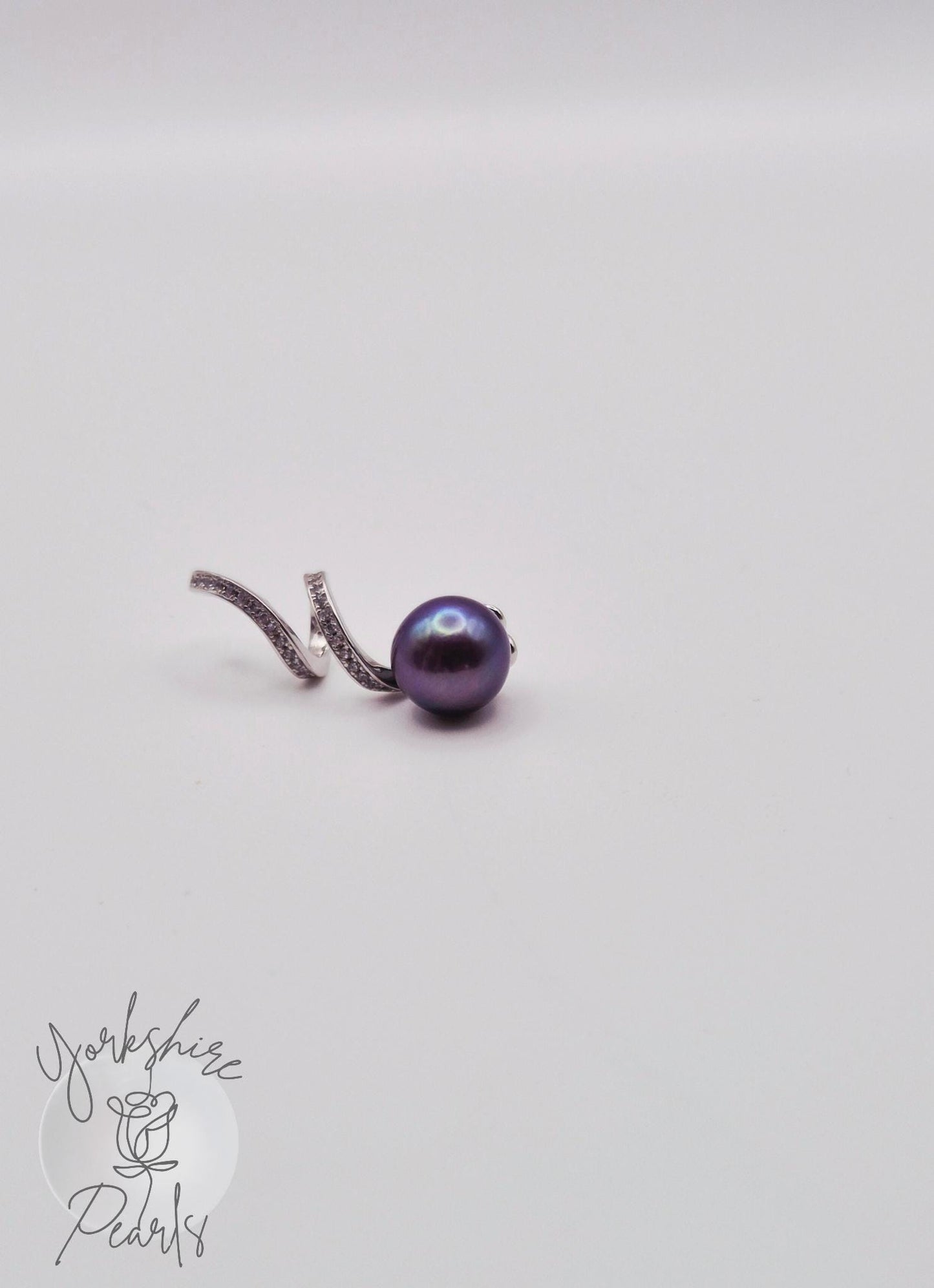 Silver Spiral Edison Pearl Pendant