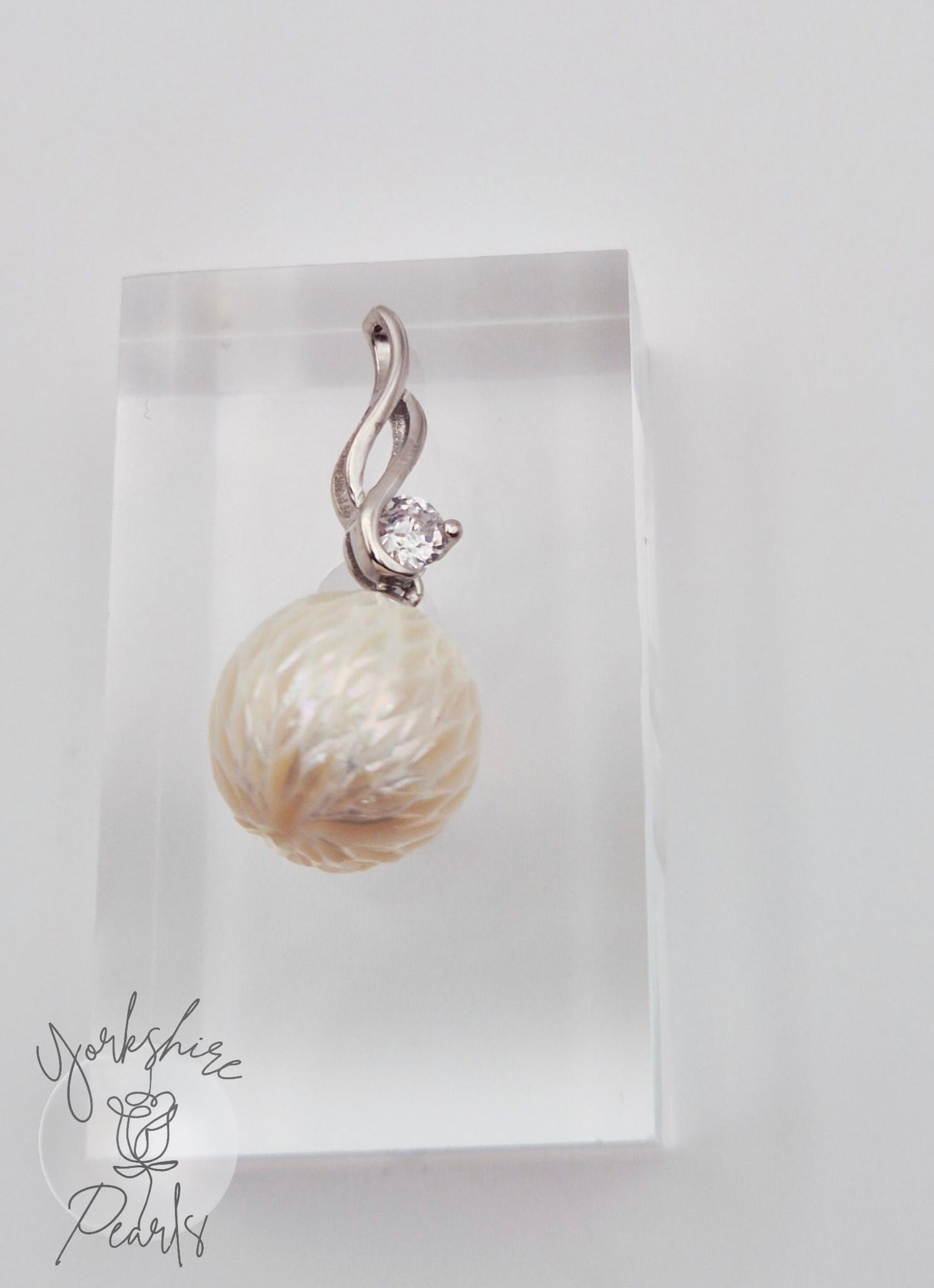 Carved Edison Pearl Minimalist Flame Swirl Pendant
