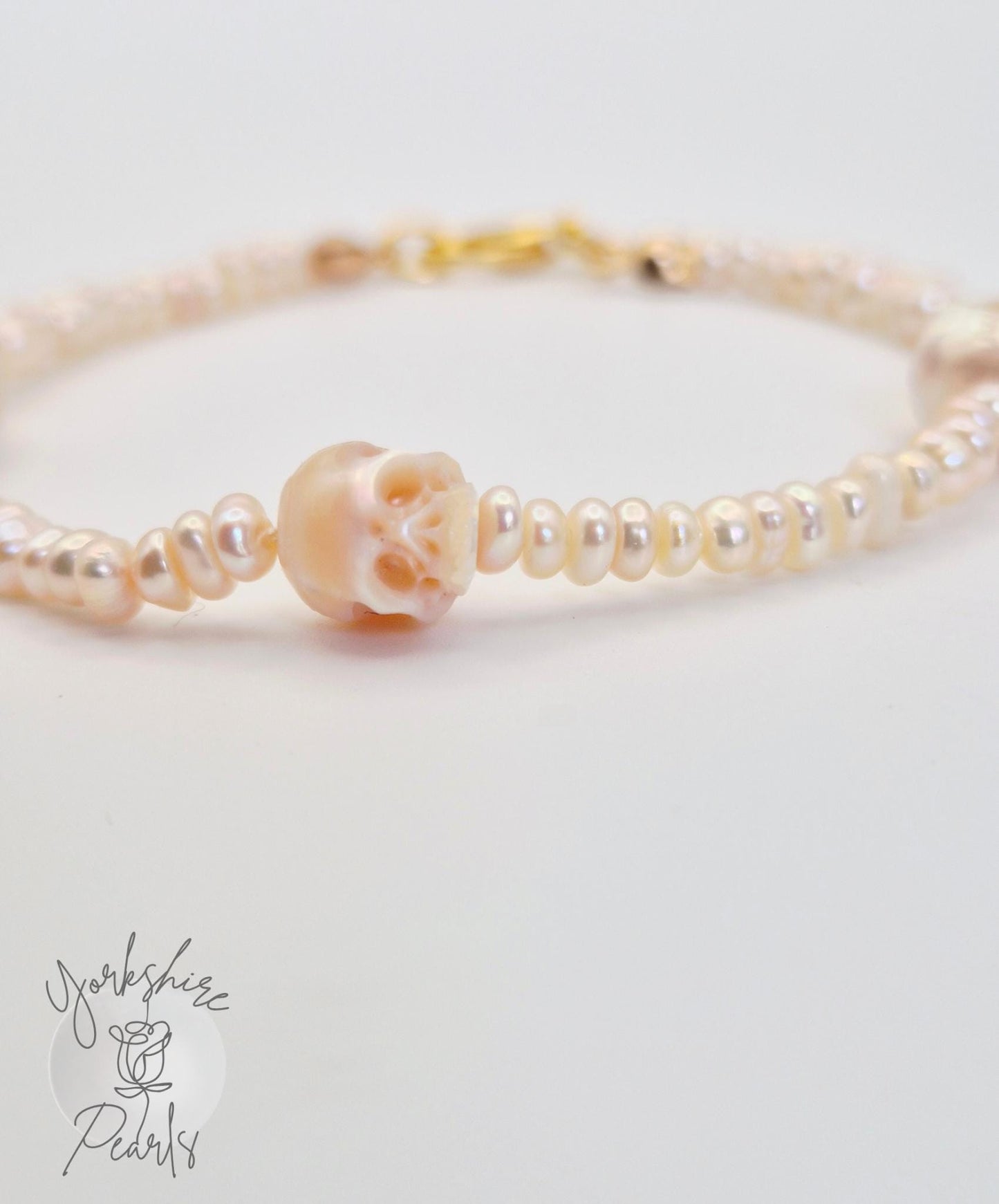 Keshi and Skull Carved Pearl Bracelet