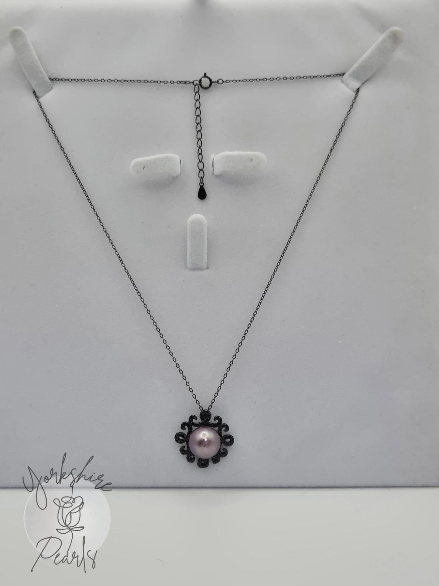 The Vintage Bertha-Rose Edison Pearl Necklace