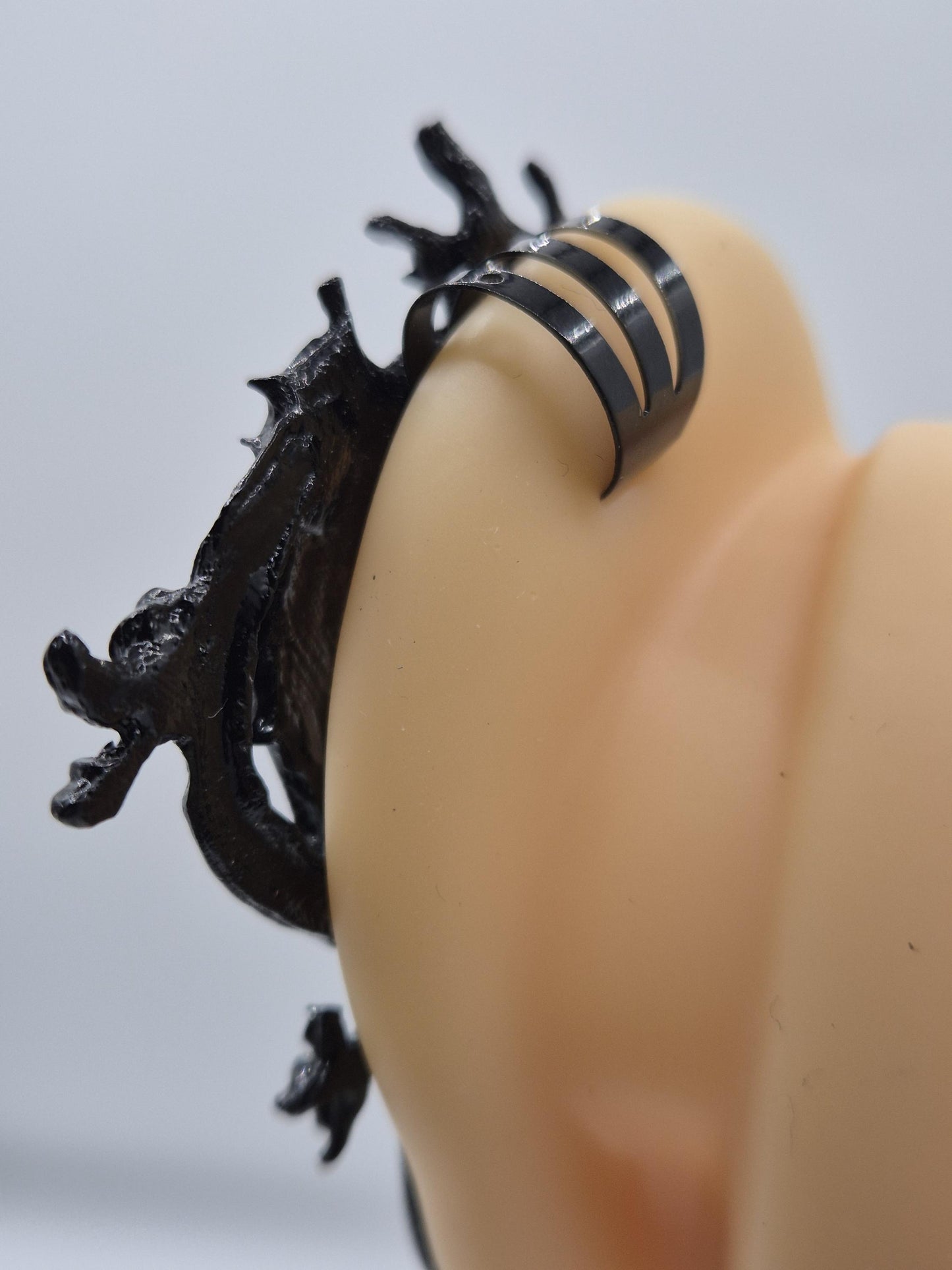 The Dragon Ear Cuff with Edison Pearl