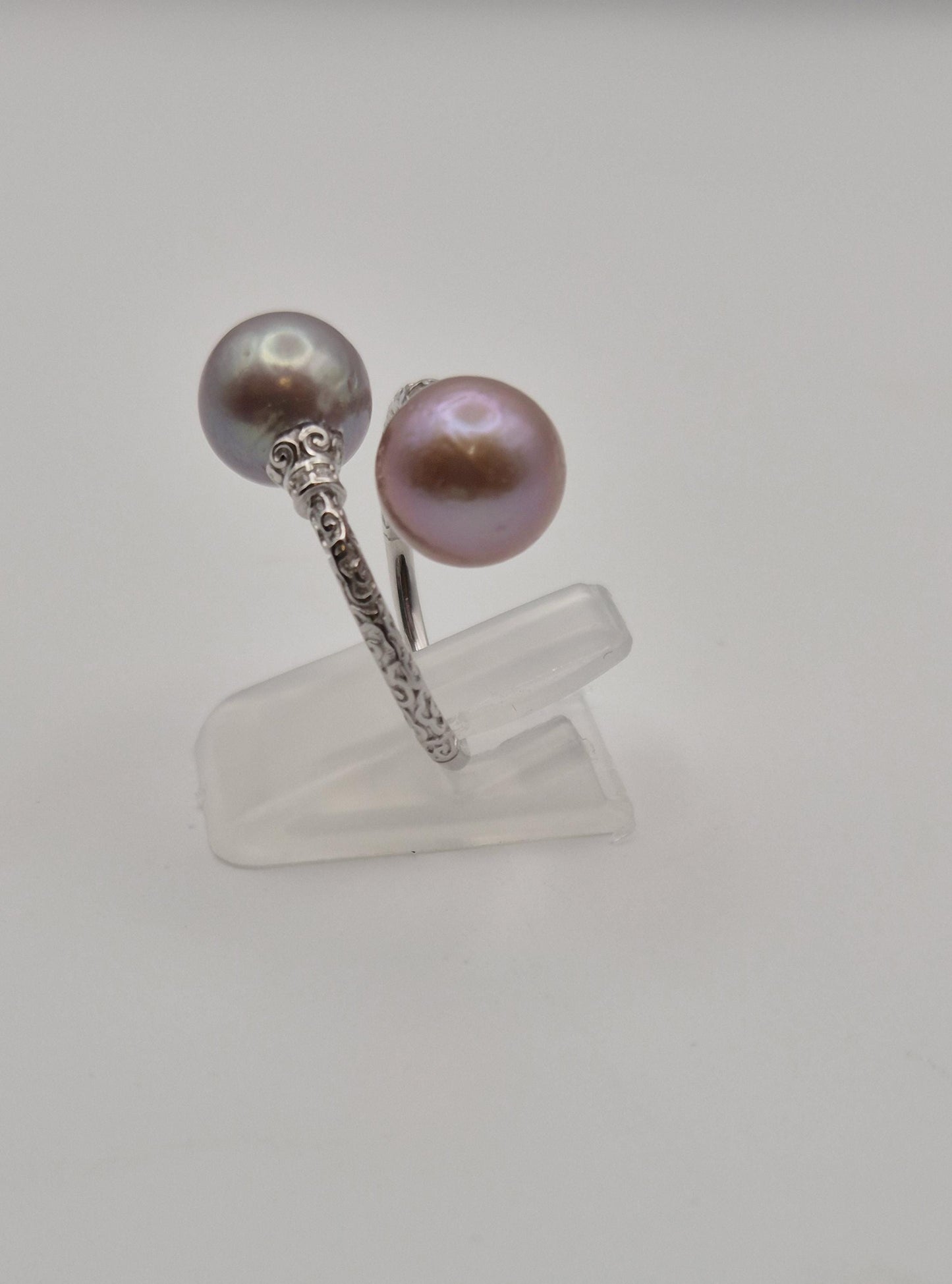 Double Edison Pearl Vintage Ring