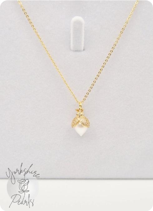 Unique Pearl Mini Firefly Pendant