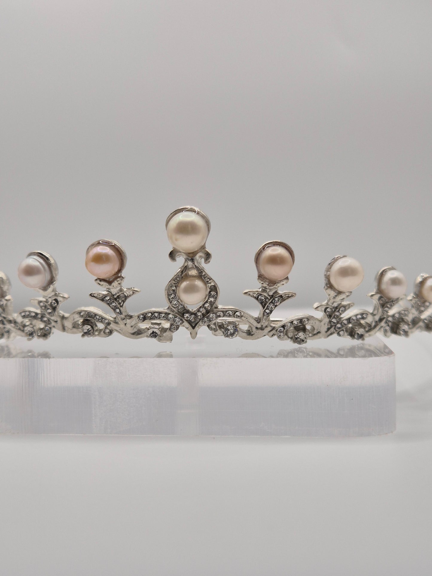 Elegant Blush Pearl Tiara