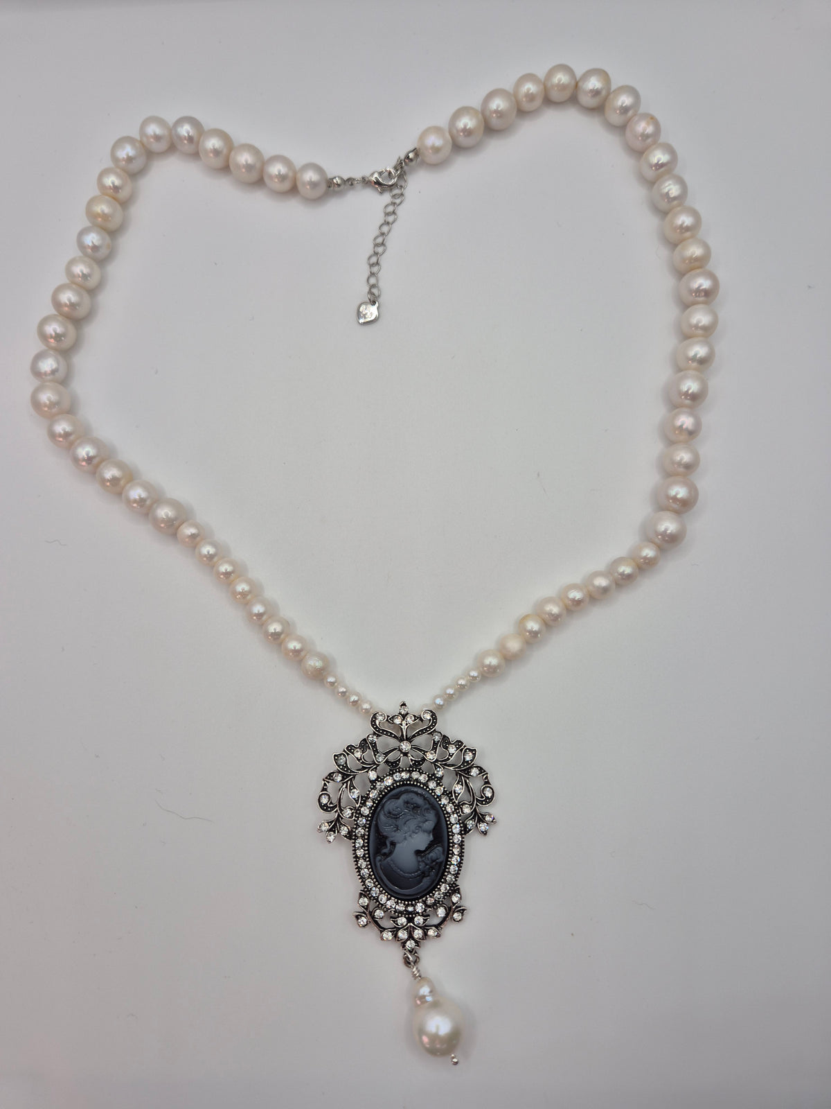 Vintage Duchess Cameo Pearl Necklace