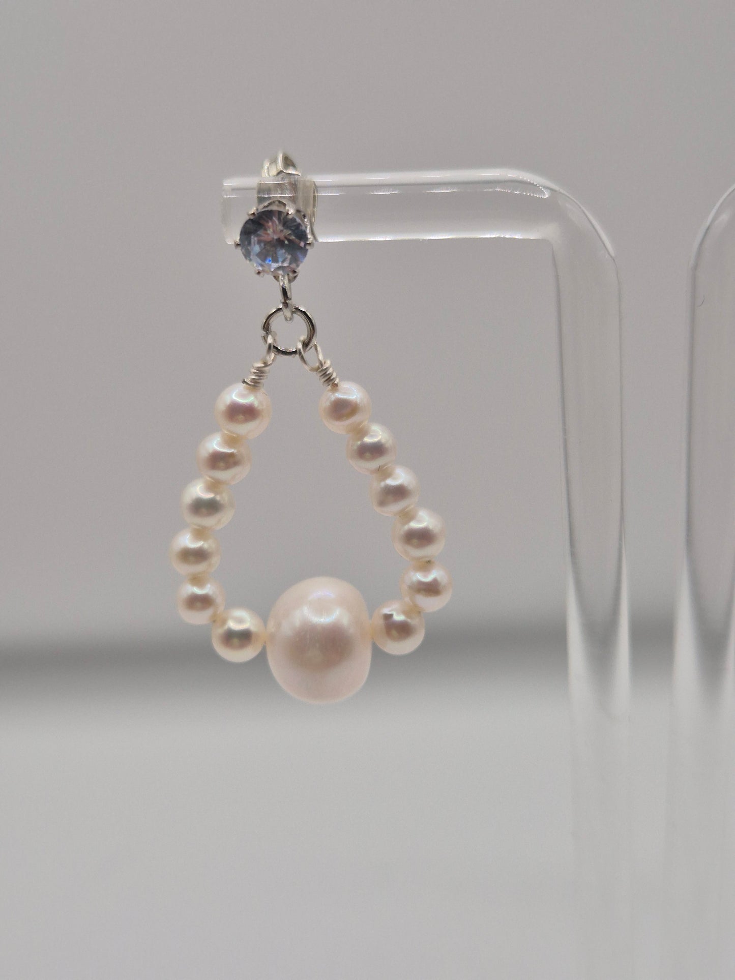 Ivory Teardrop Sparkle Stud Earrings