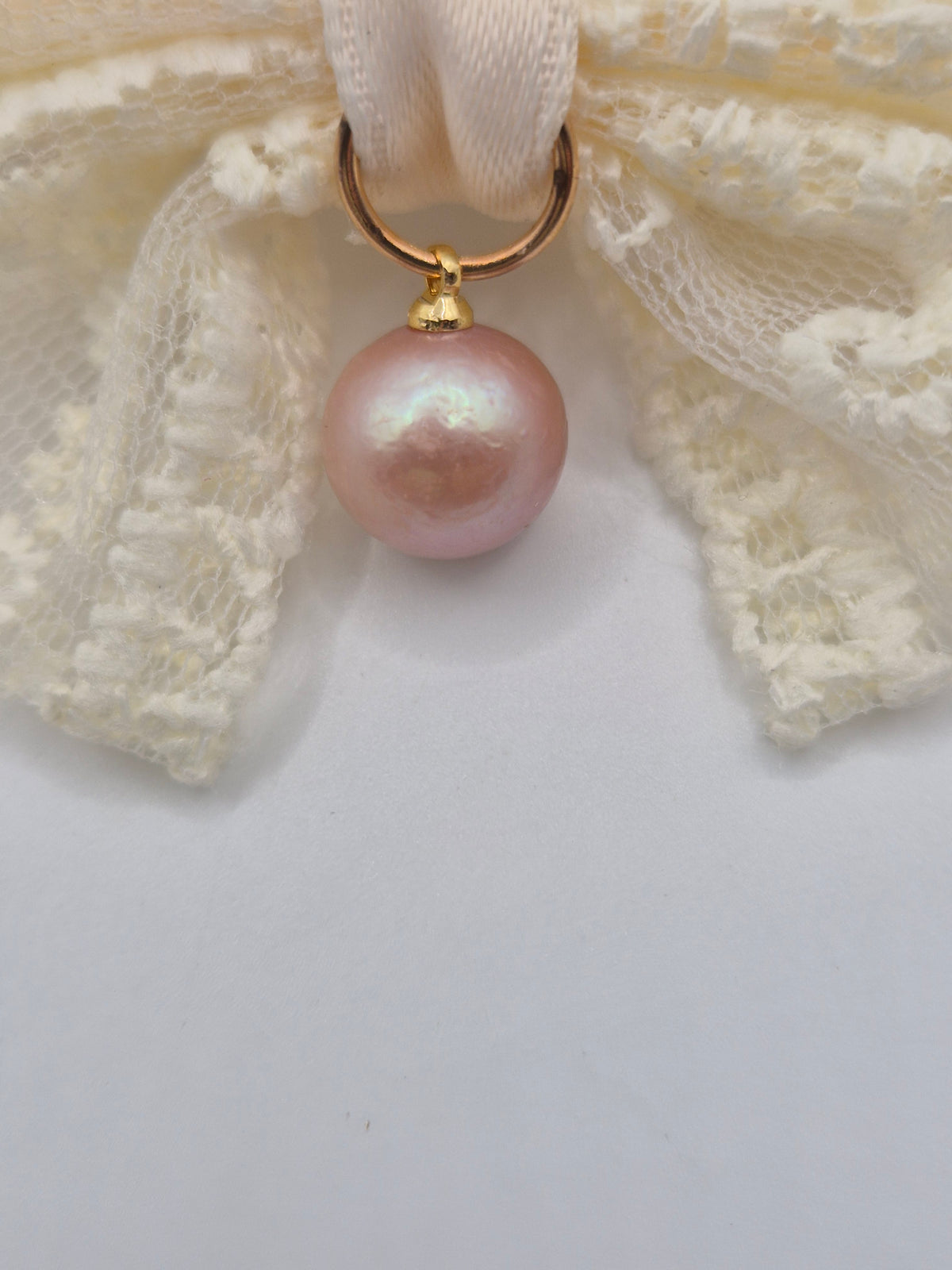 Edison Pearl & Lace Bow