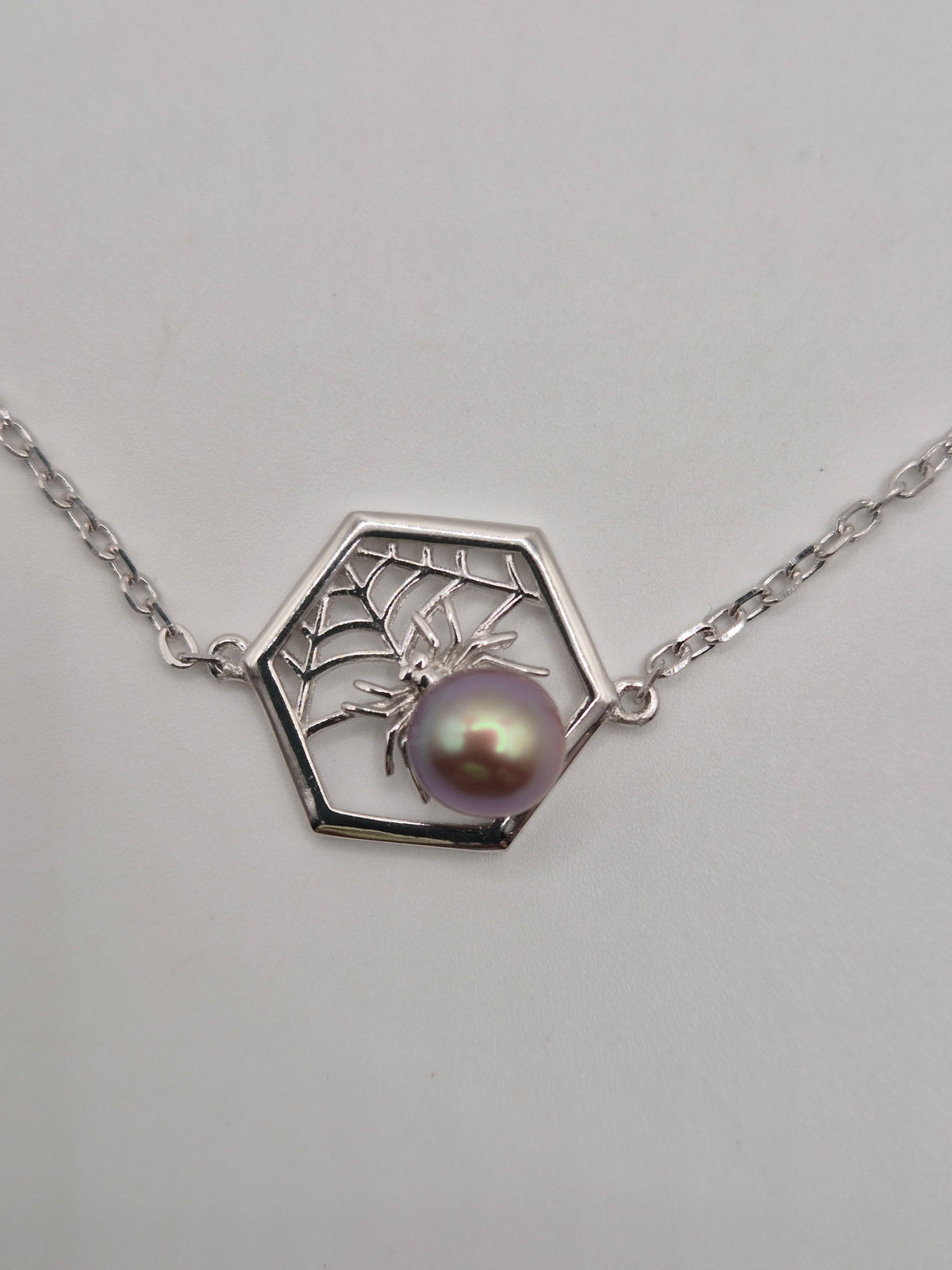 The Purple Widow Pearl Bracelet
