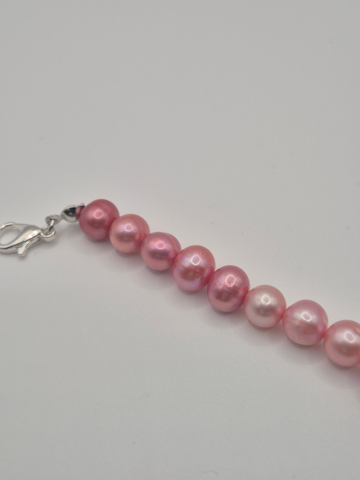 Gradient Pink Pearl Bracelet