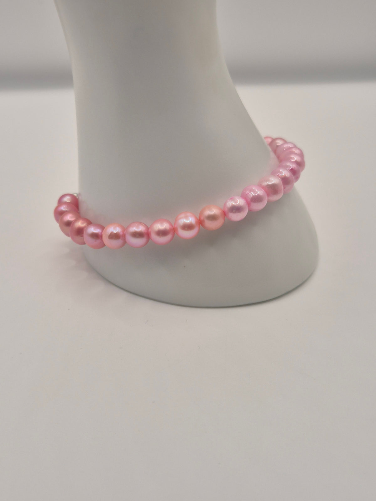 Gradient Pink Pearl Bracelet
