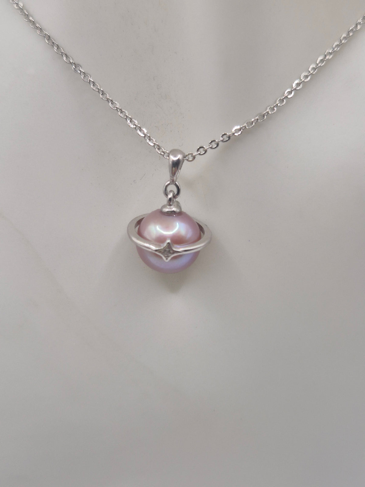 Twinkling Halo Edison Pearl Pendant