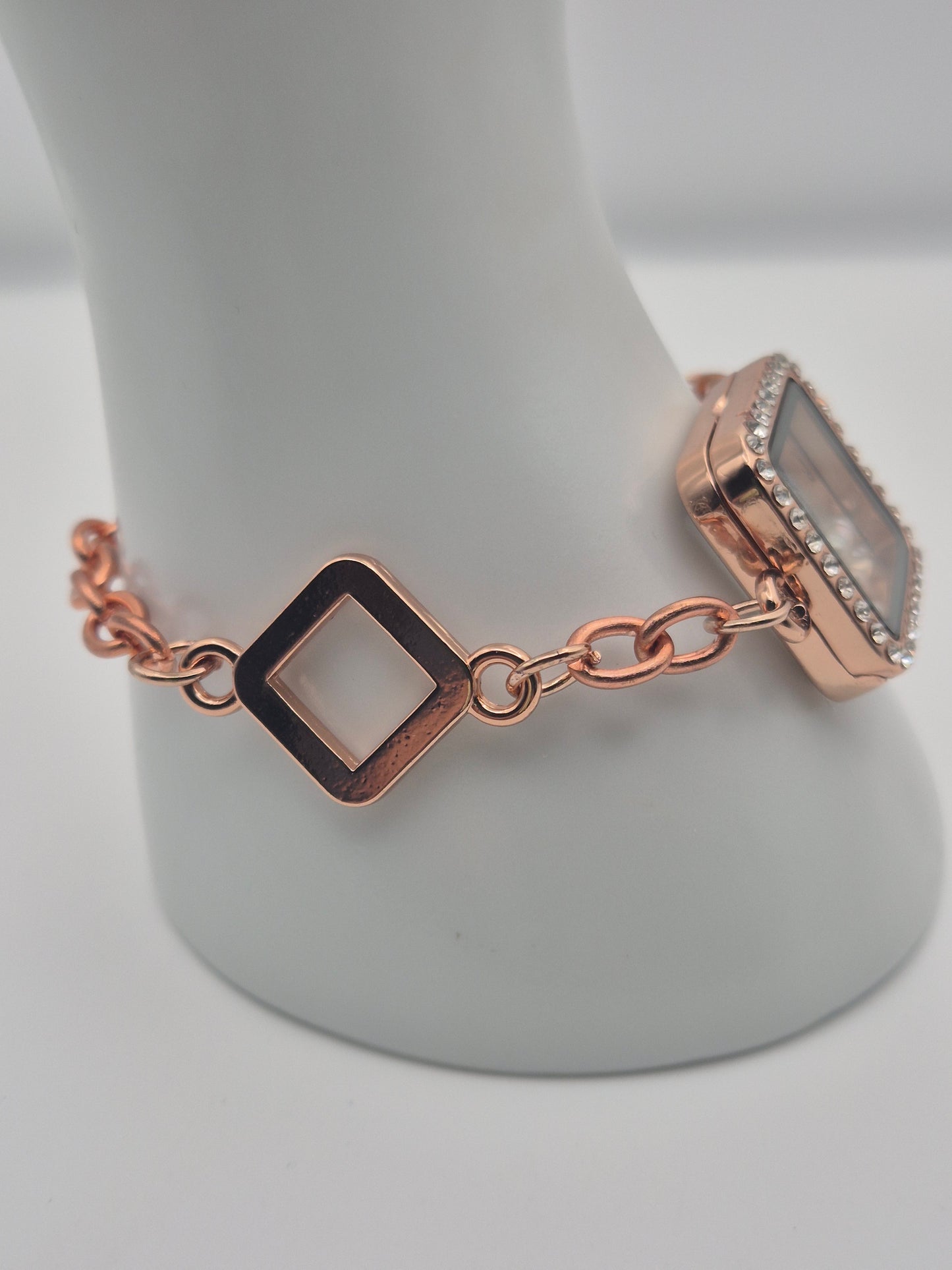 Rose Gold Locket Bracelet with Mini Pearls