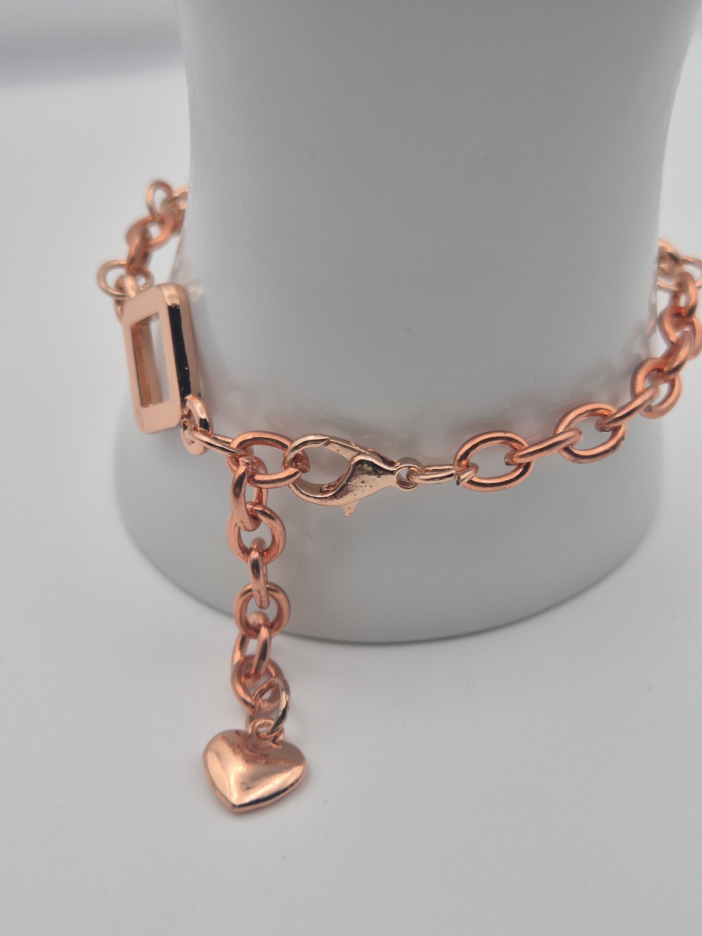 Rose Gold Locket Bracelet with Mini Pearls