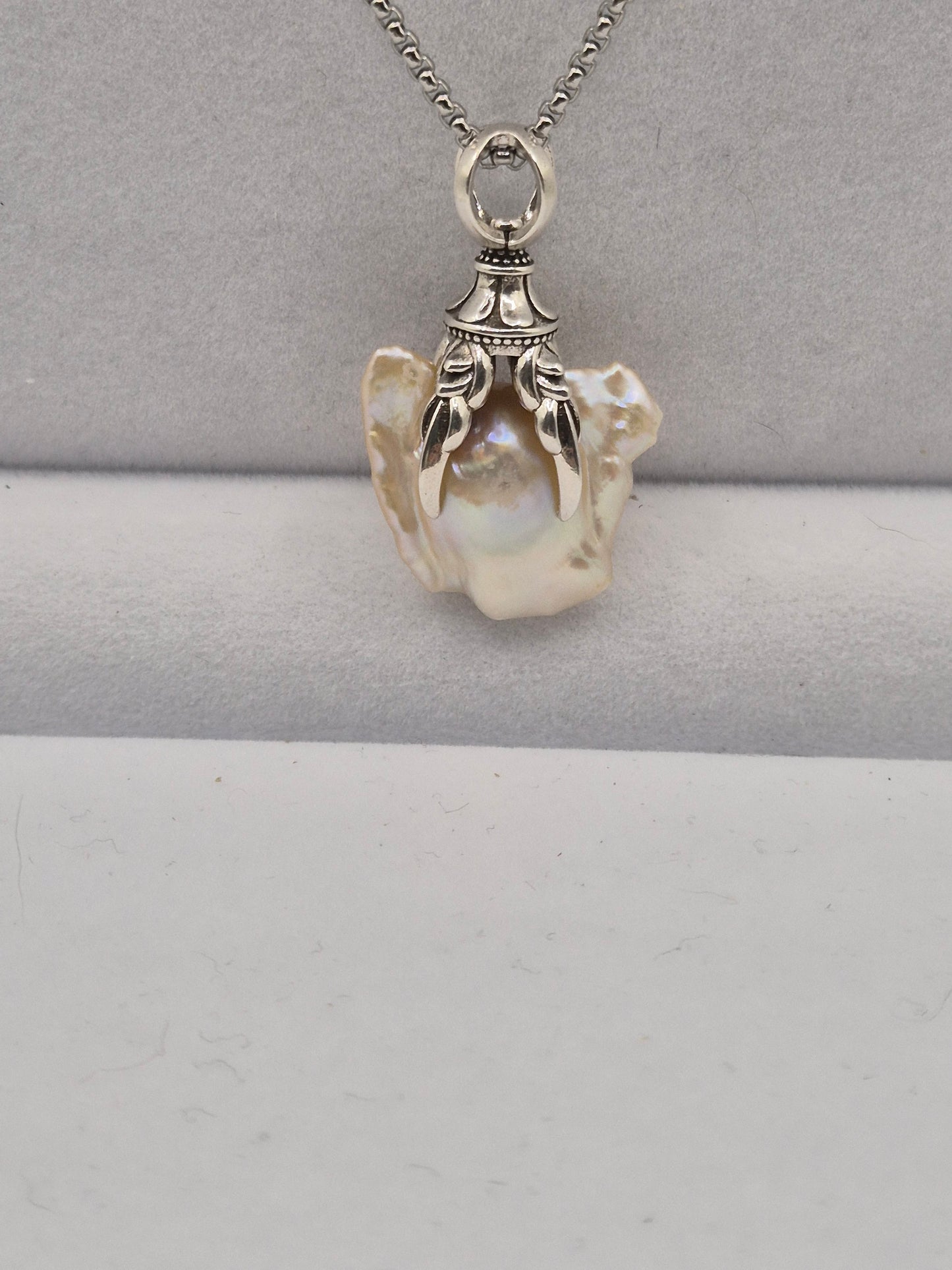 Dragon Claw Pearl Necklace