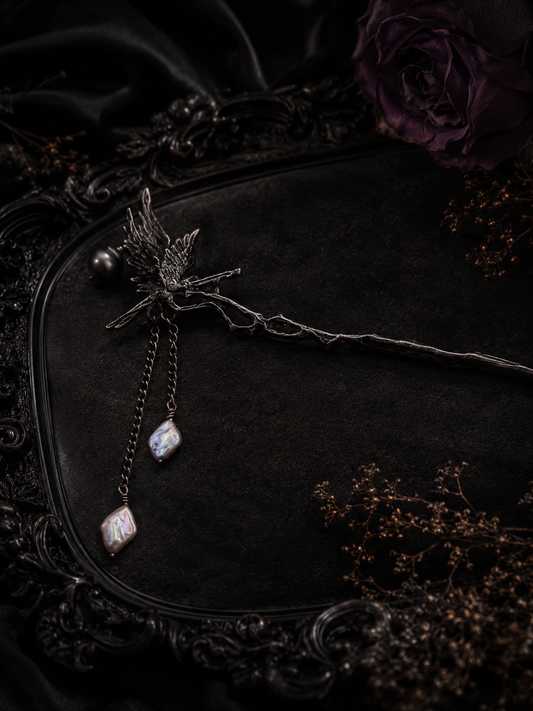 Enchanted Raven Hair Pin with Black Tahitian Pearl