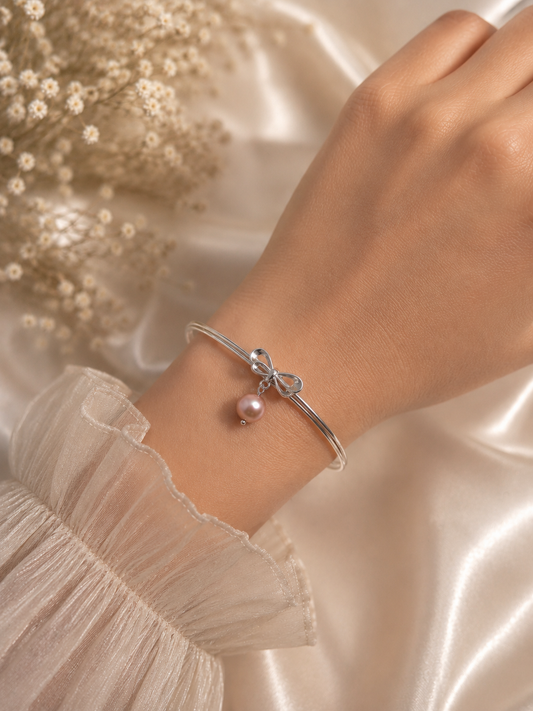 Edison Pearl Petite Bow Bangle