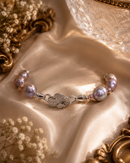 The Whimsical Waterlily Edison Pearl Bracelet