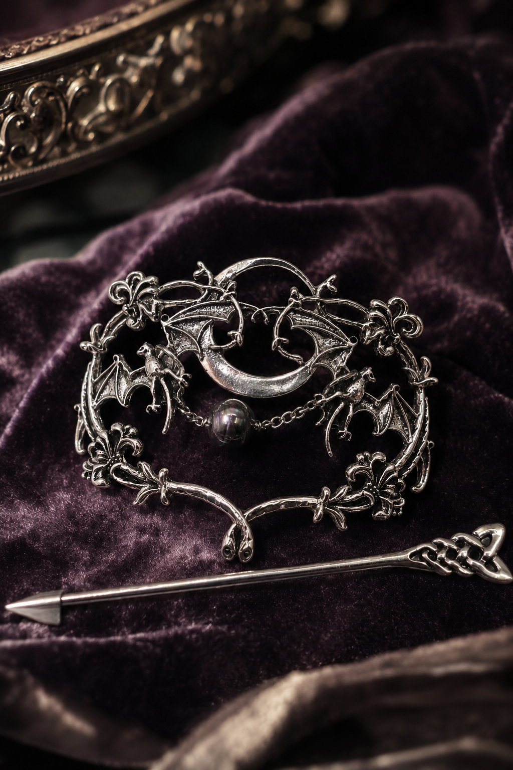 Lunar Bat Black Tahitian Hairpin