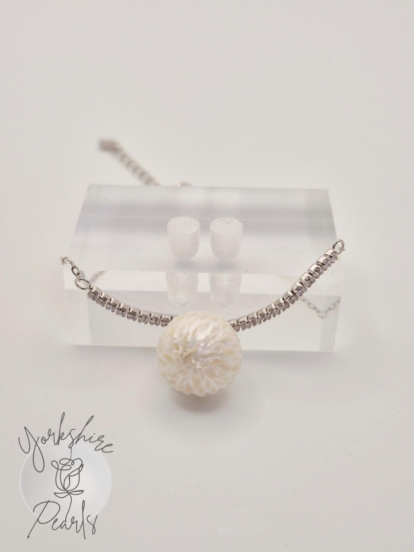 Carved Edison Pearl Silver Bracelet With CZ Stones