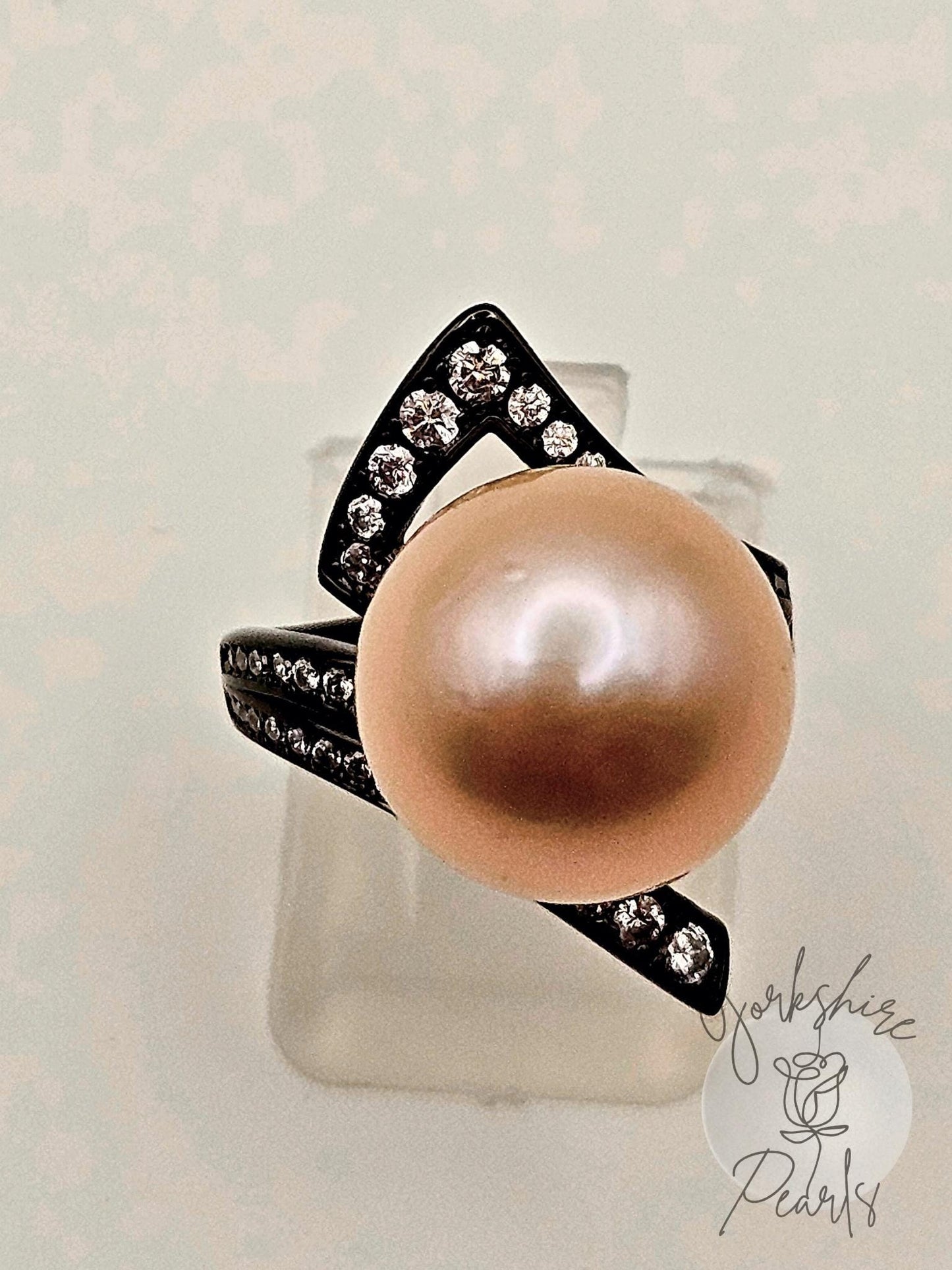Large Edison Pearl Black Arrow Ring - Sterling Silver