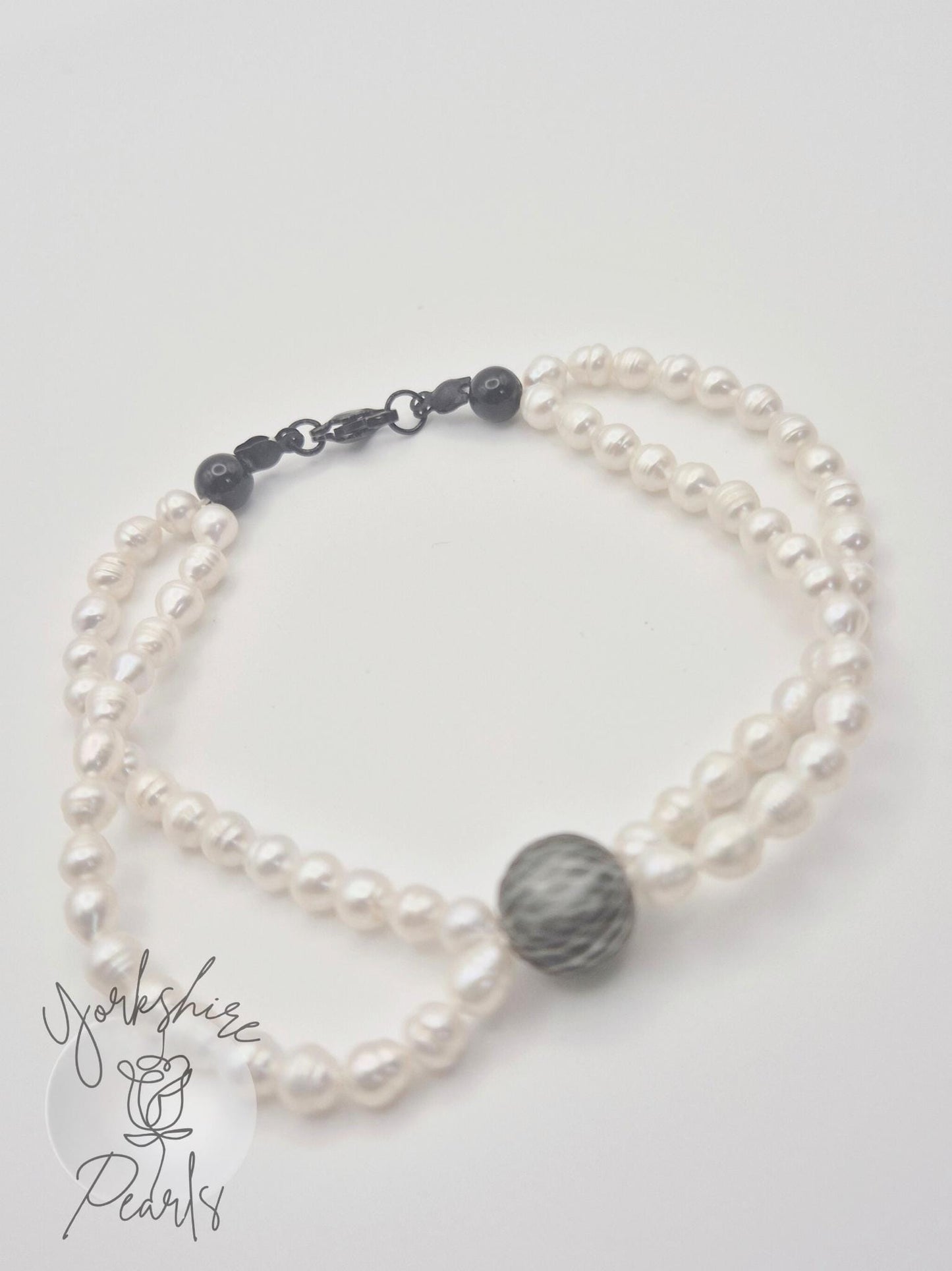 Double Strand Pearl Bracelet With Black Tahitian Pearl Centre