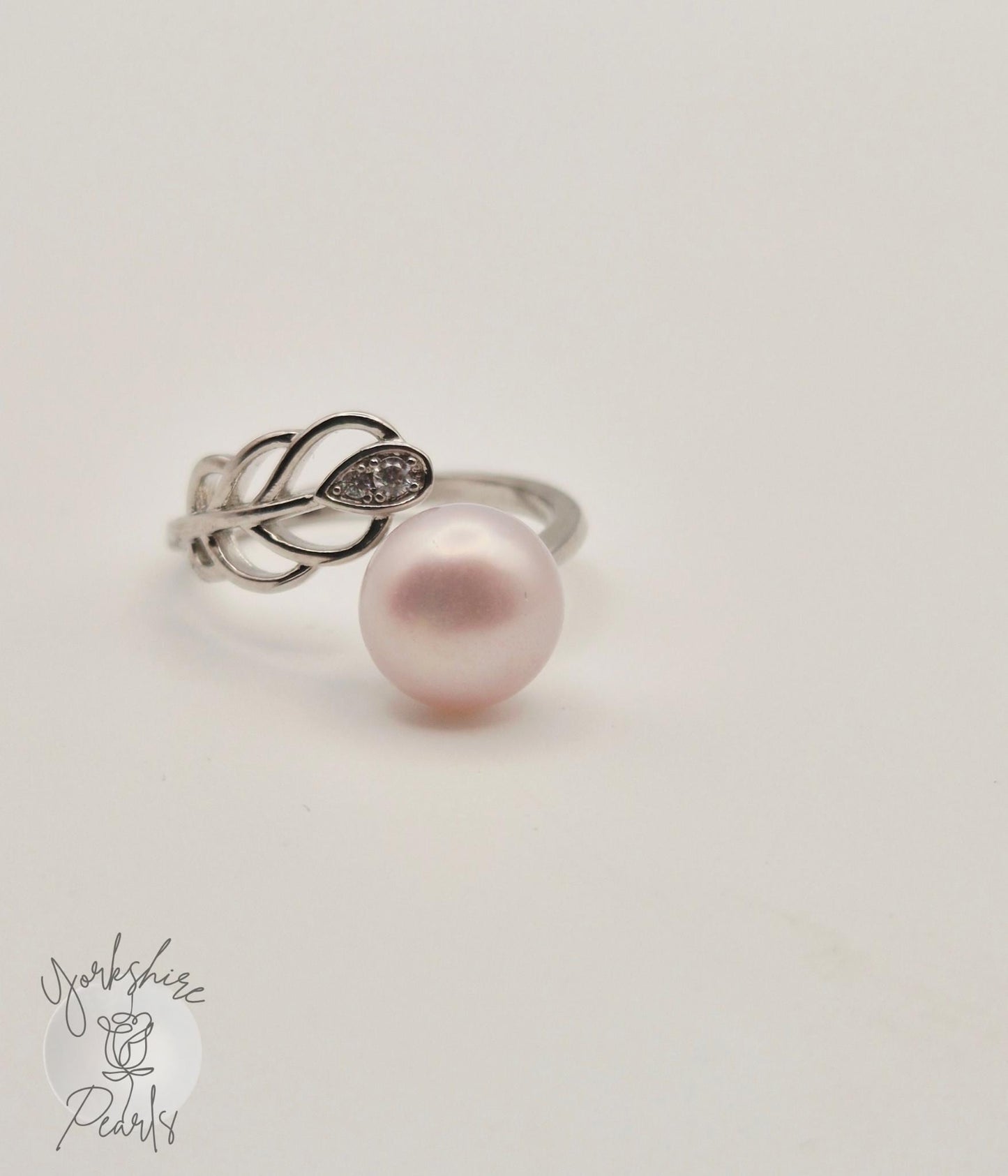 S925 Pearl and Leaf Design Adjustable Ring