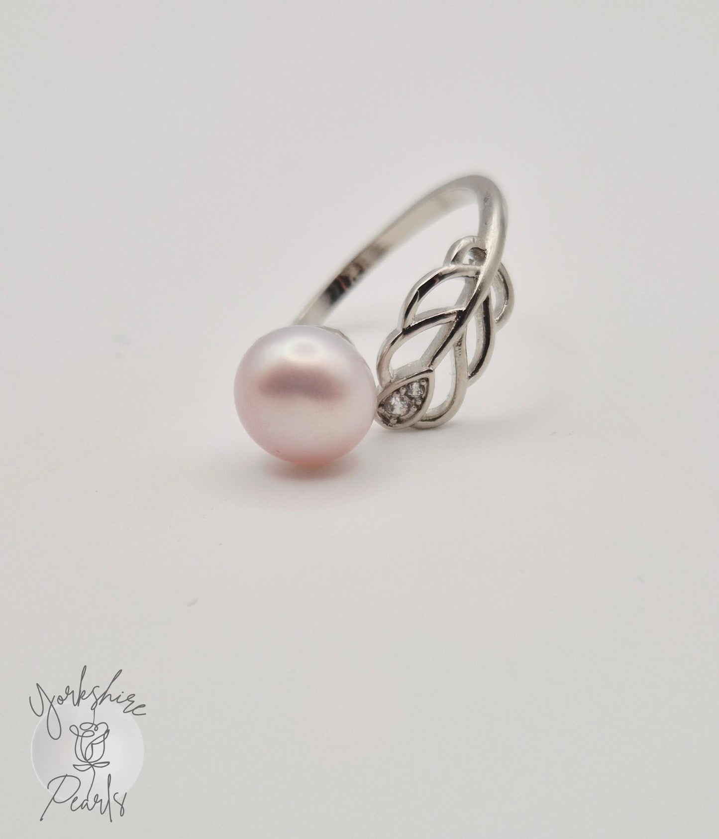 S925 Pearl and Leaf Design Adjustable Ring