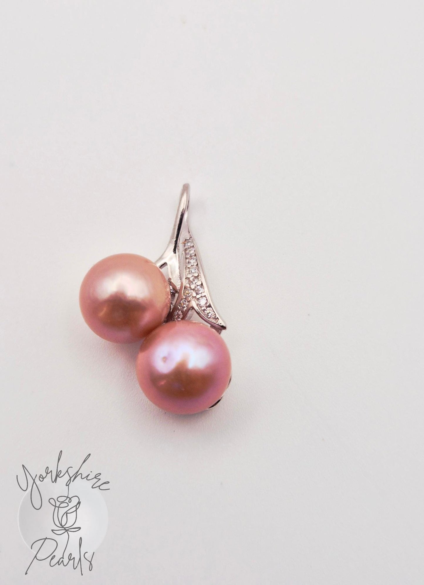 Double Pearl Leaf & Berries Pendant