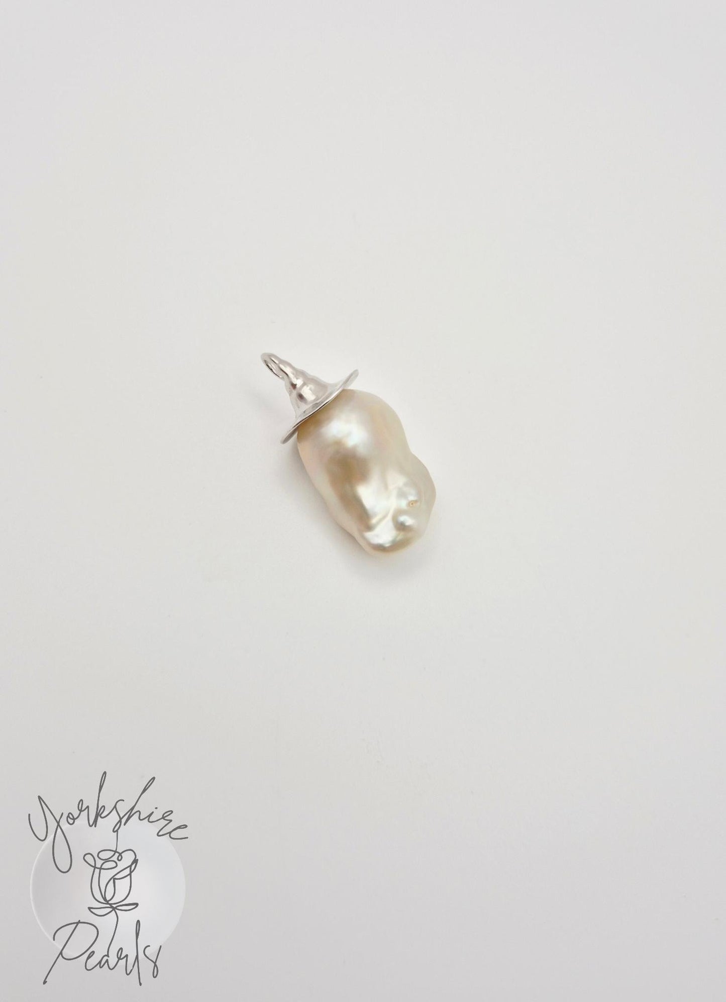 King Pearl Wizard Hat Pendant