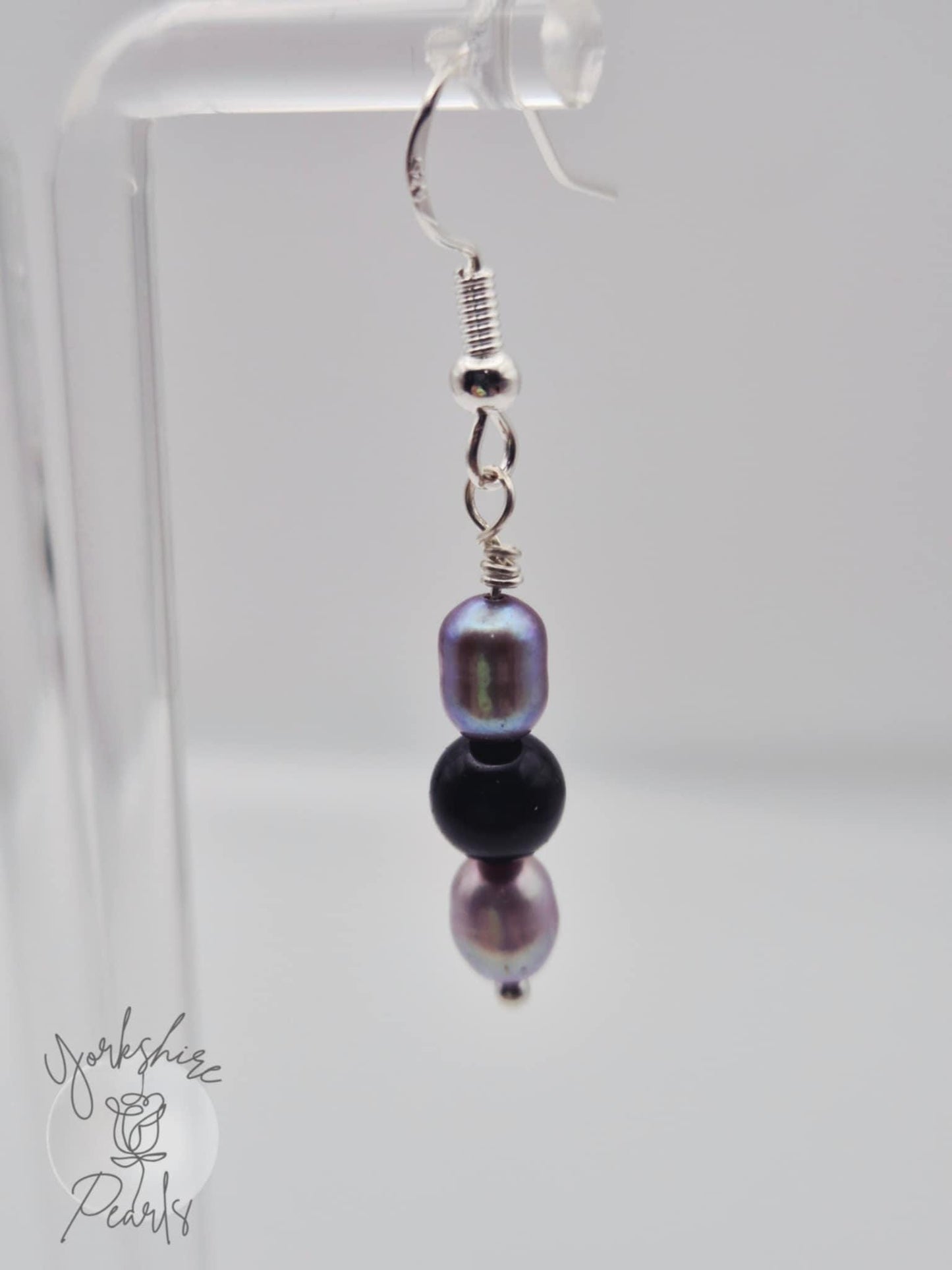 Pearl & Obsidian Simple Drop Earrings