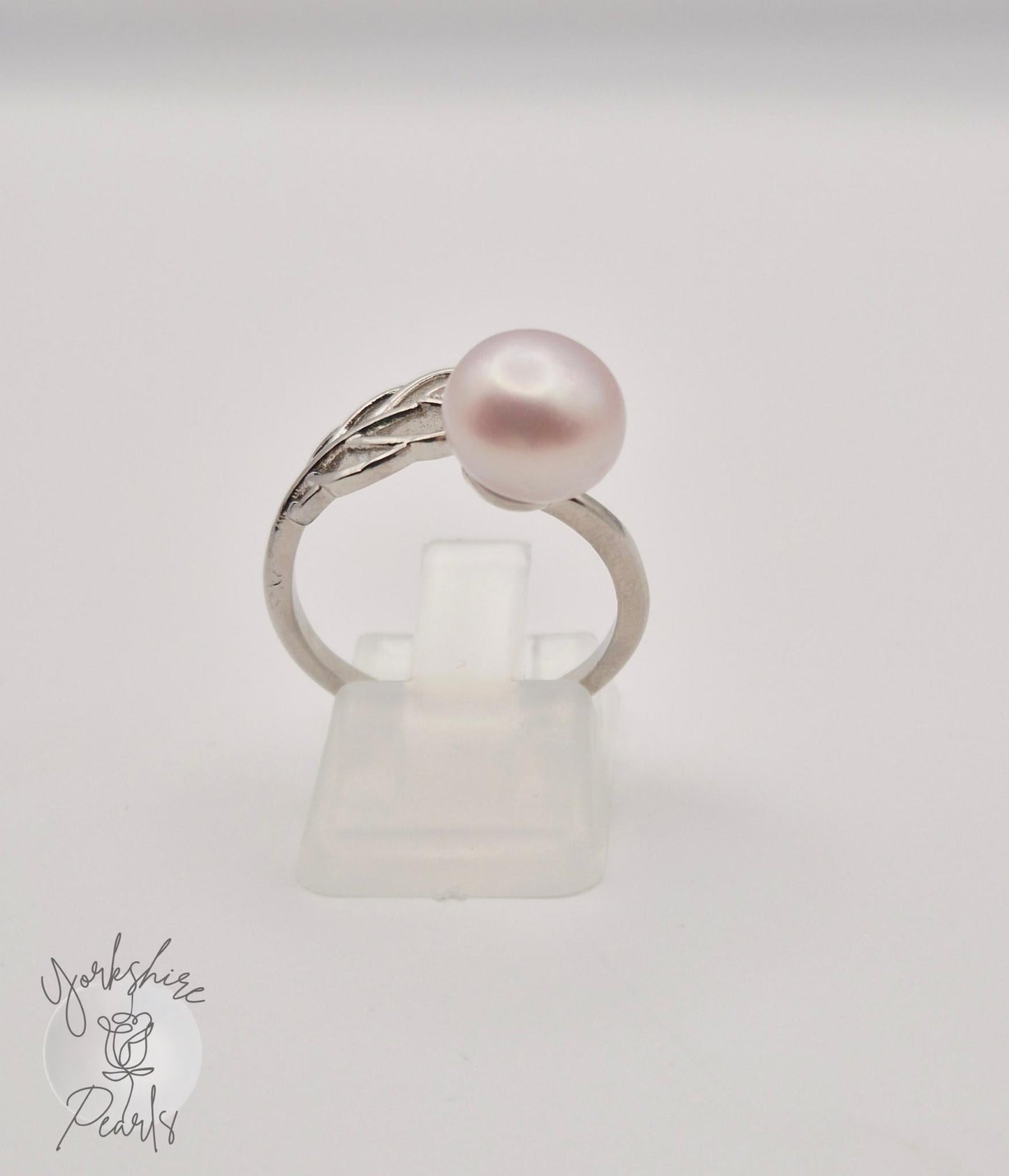 S925 Pearl and Leaf Design Adjustable Ring