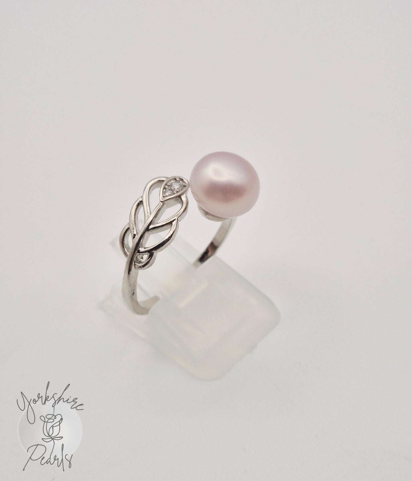 S925 Pearl and Leaf Design Adjustable Ring
