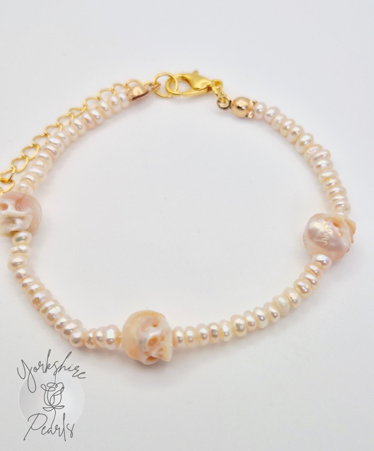 Keshi and Skull Carved Pearl Bracelet