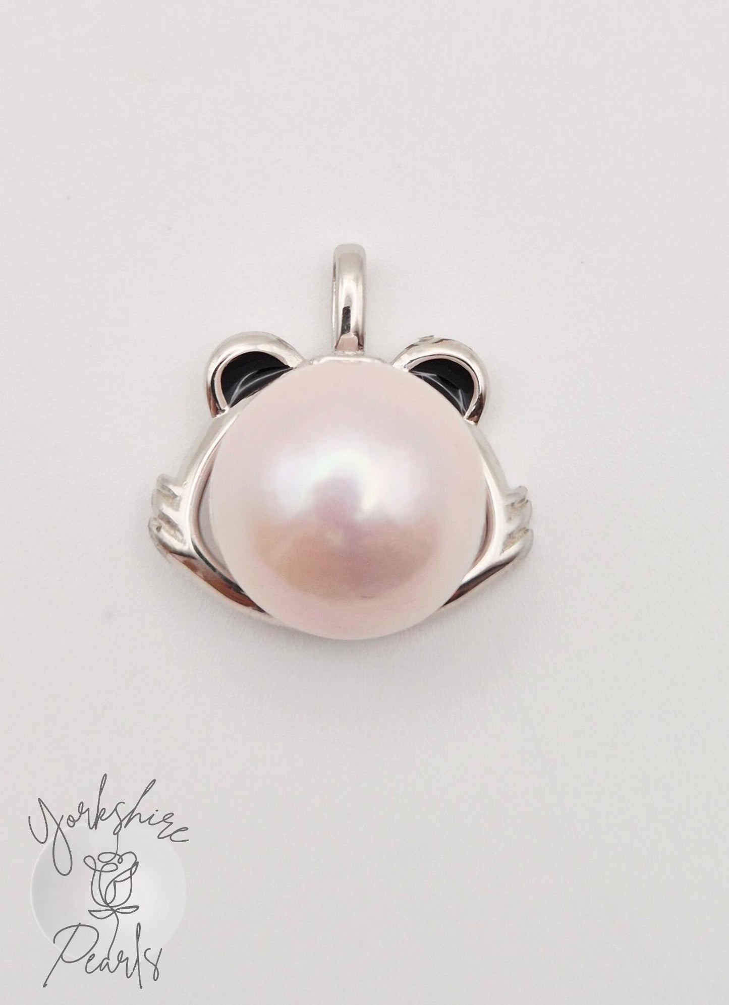 Large Edison Pearl Tiger Kitty Pendant - Sterling Silver