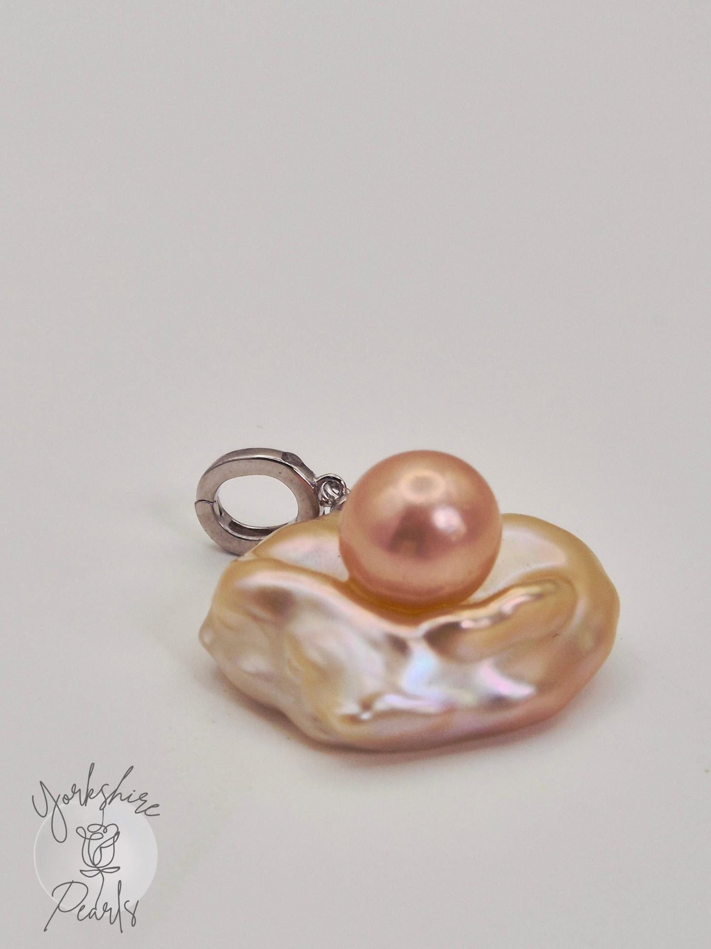 Petal & Edison Pearl Shell Design Pendant