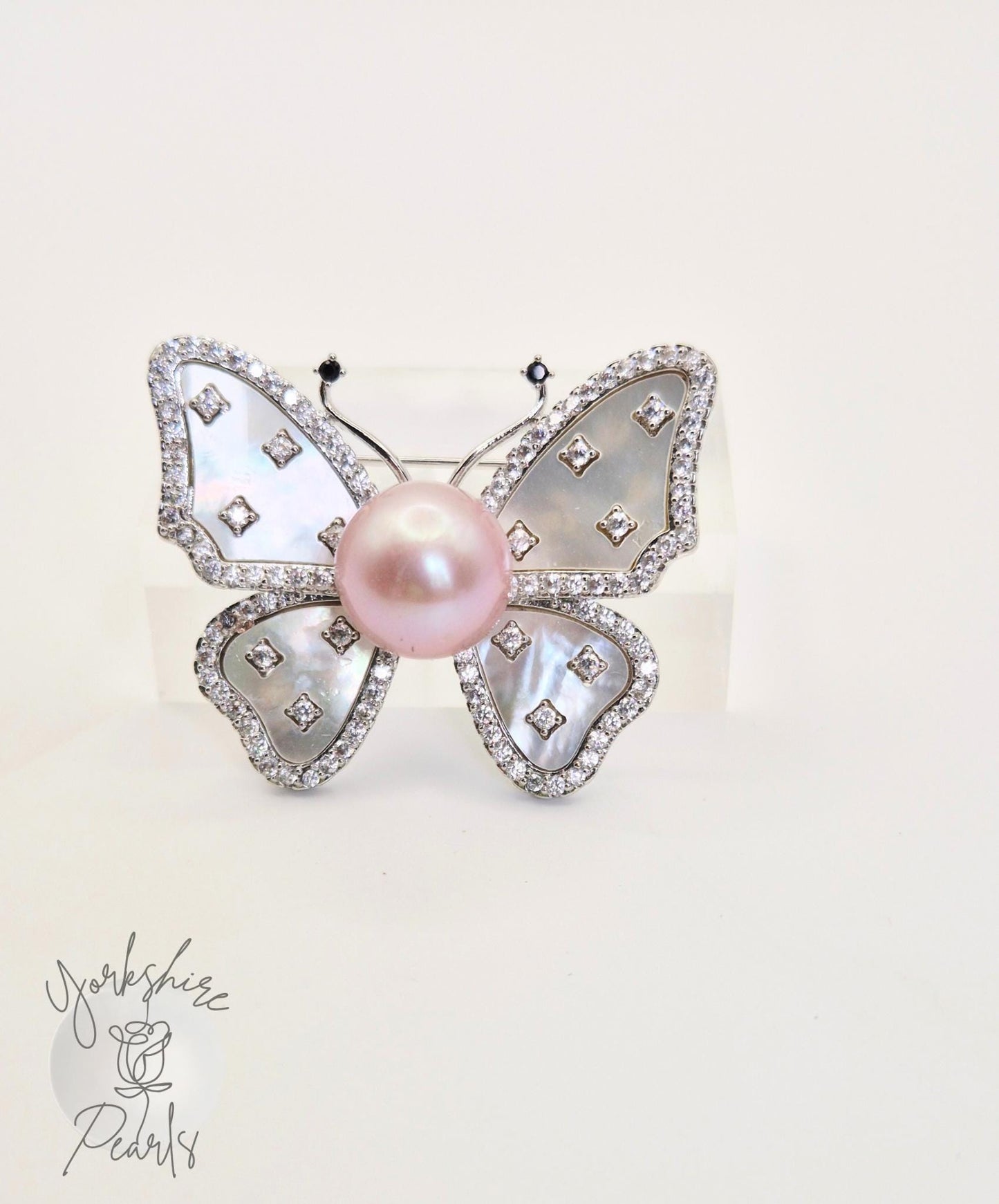 Edison Pearl Butterfly Brooch & Pendant