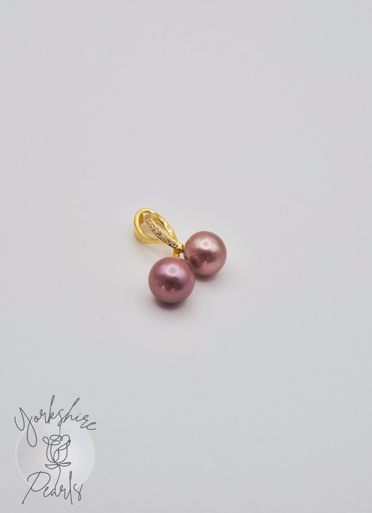 Double Edison Pearl Golden Ribbon Pendant