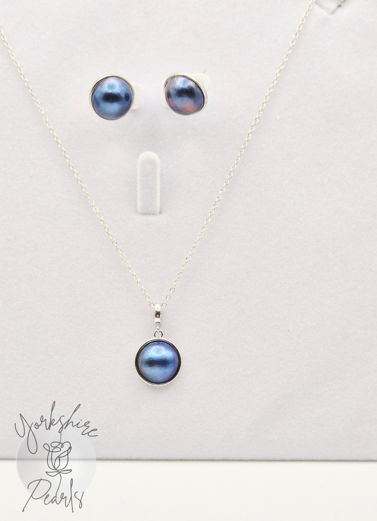 Mabe Pearl Pendant and Earring Set