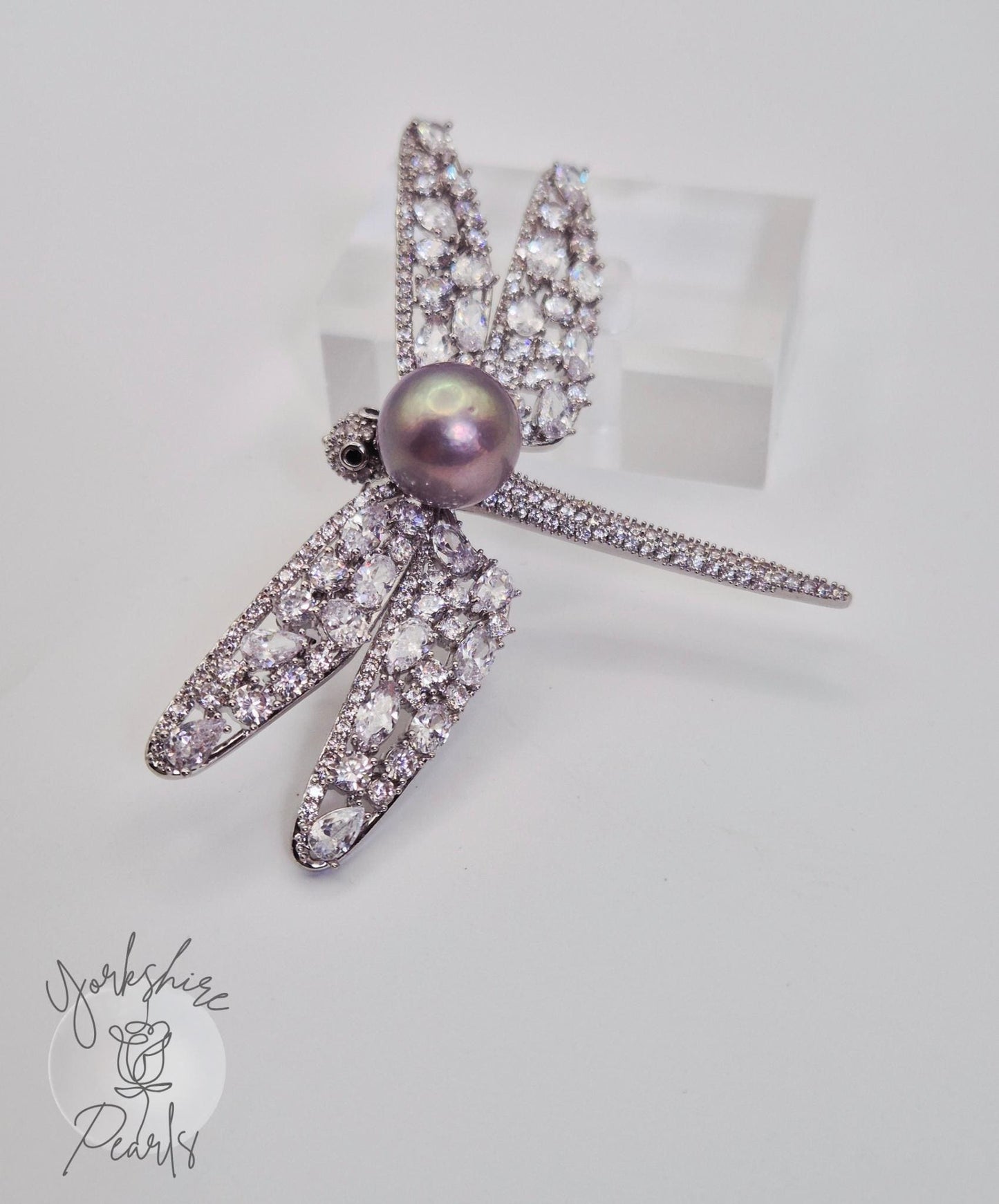 Whimsical Dragonfly Pearl Brooch - Nature-Inspired Jewelry