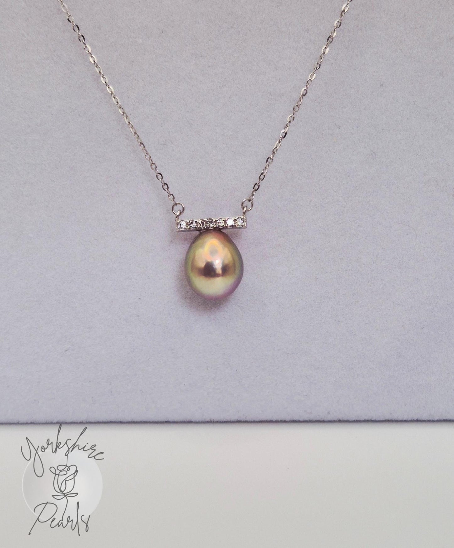 Minimalist Metallic Pearl Necklace - Sterling Silver