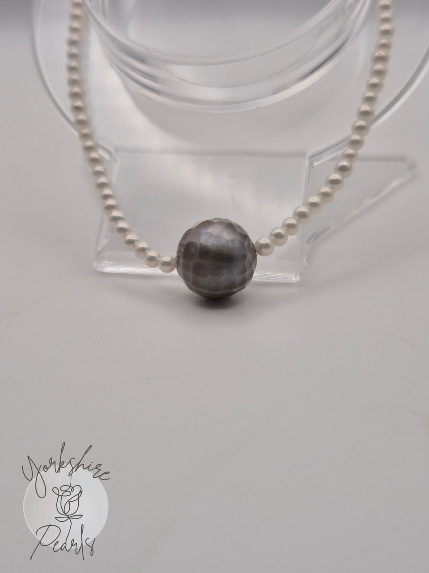 Black Tahitian & Mini White Pearl Bracelet