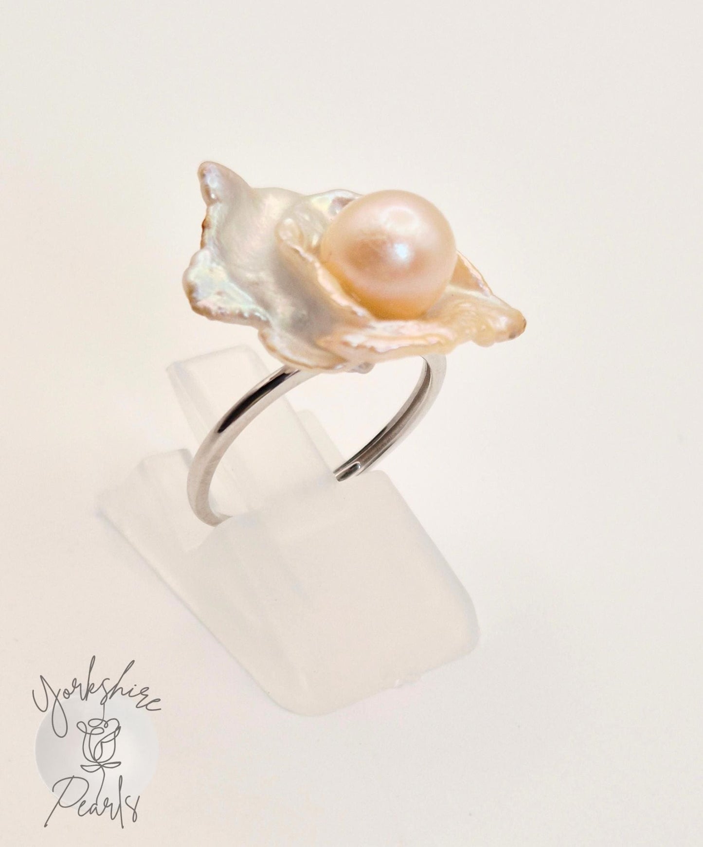 Petal Pearl Shell Design Adjustable Ring - Sterling Silver