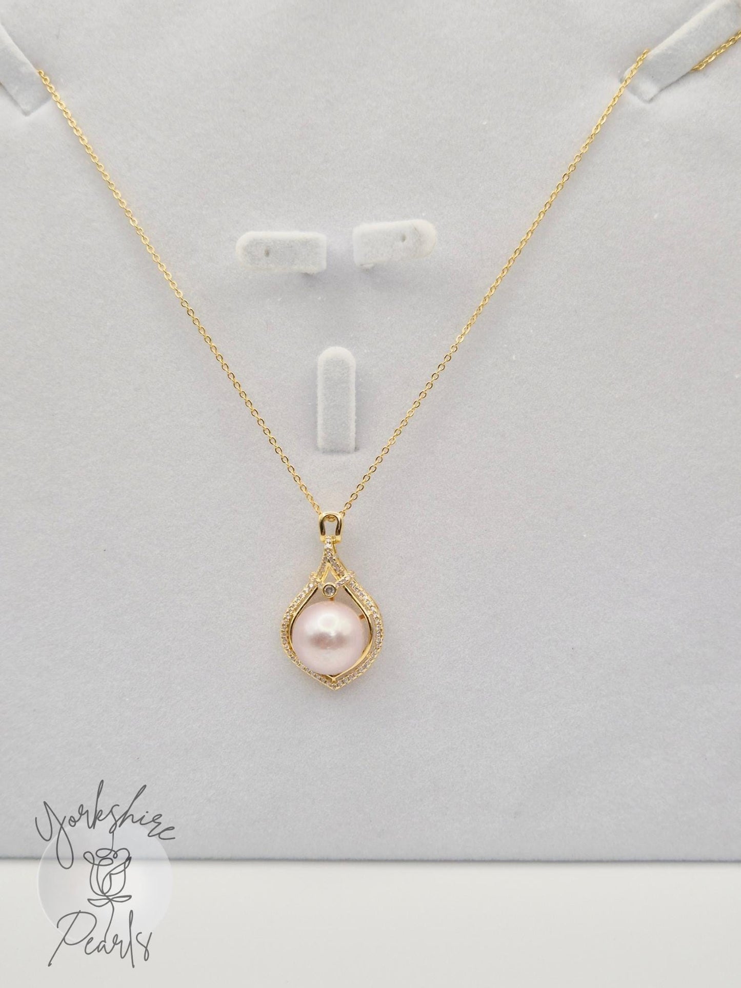 Golden Teardrop Large Edison Pearl Pendant