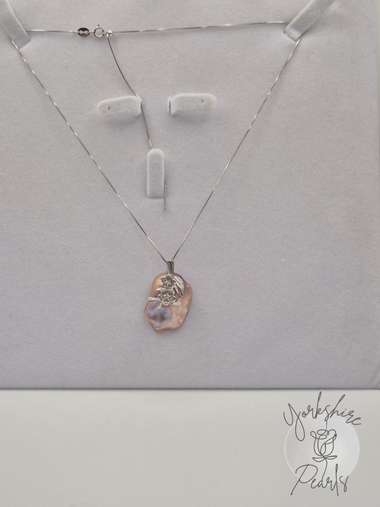 Cascade Flower King Pearl Pendant - Sterling Silver