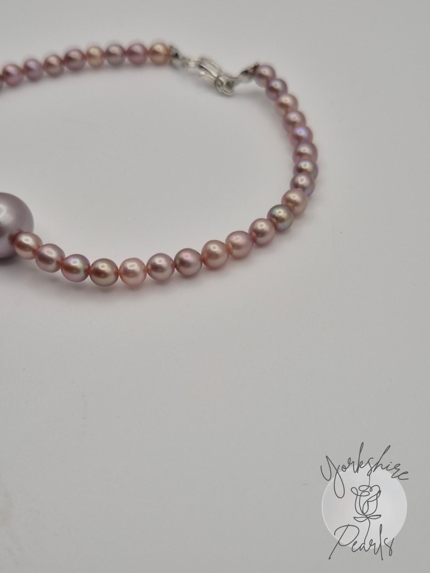 Full String Pearl Bracelet Featuring Centre Edison
